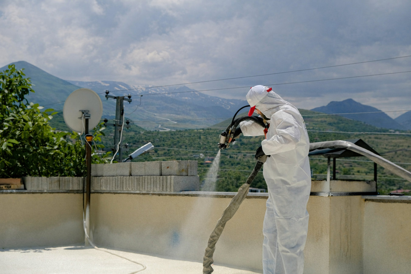 Spray foam insulation